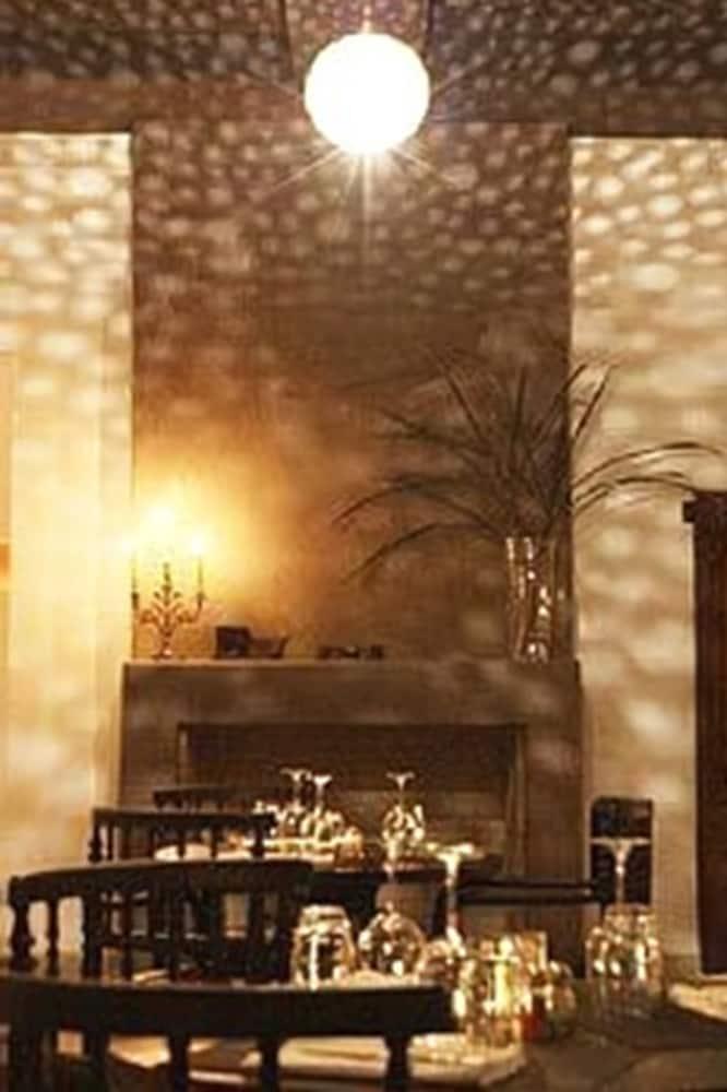 Hotel Les Cinq Djellabas Douar Caïd Layadi Eksteriør billede